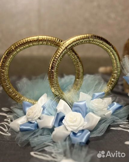 Свадьбное украшение на машину