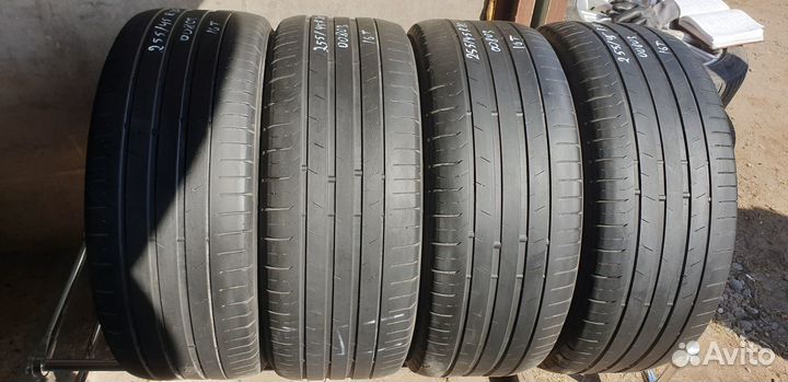 Toyo Proxes Sport SUV 255/45 R20