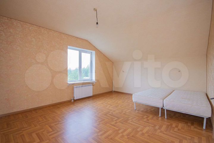 Дом 172,9 м² на участке 15 сот.