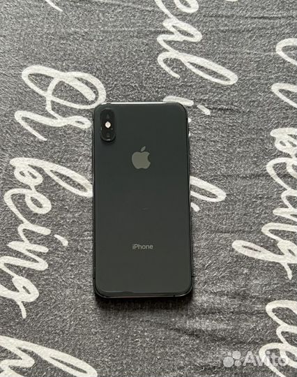 iPhone Xs, 64 ГБ