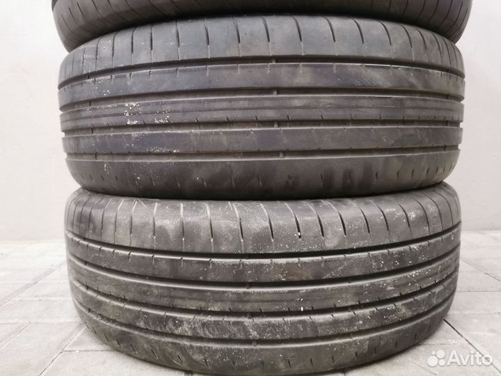 Goodyear Eagle F1 Asymmetric 3 SUV 235/60 R18 103W