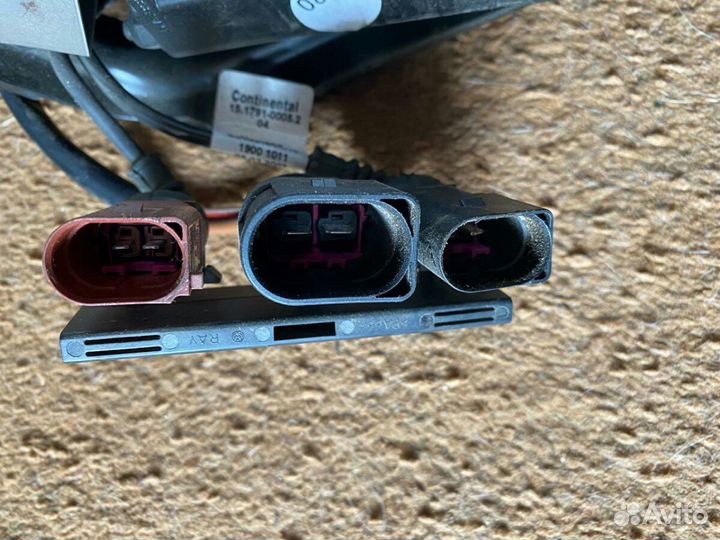 Компрессор пневмоподвески Bentley Continental GT