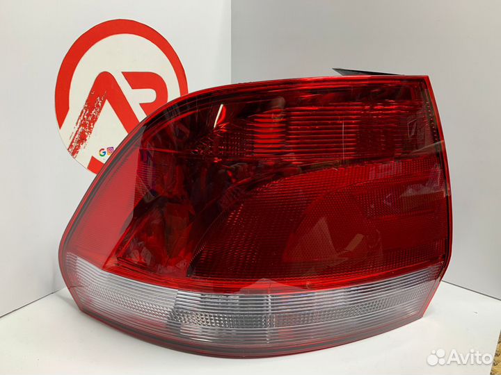 Фонарь задний левый VW Polo 10-15
