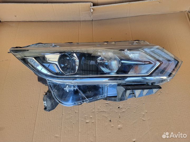 Блок фара правая Nissan Qashqai J11