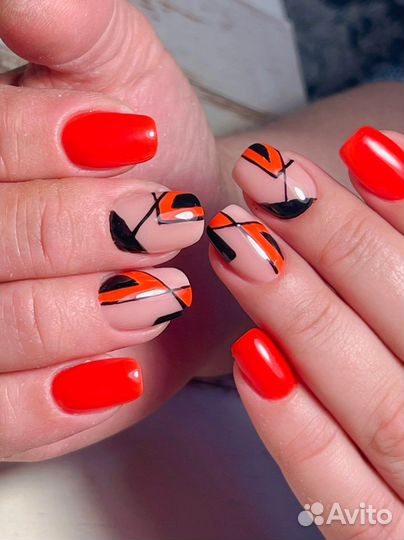 Маникюр с покрытием гель-лаком