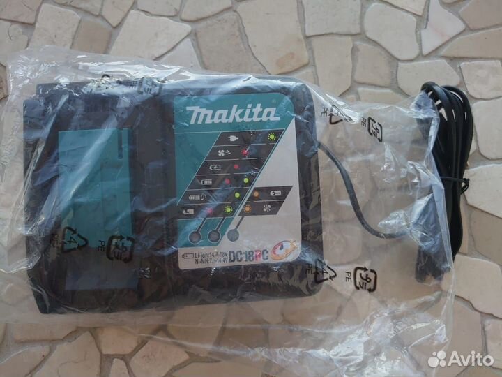 Зарядное устройство makita 18 для ледобура, перфа