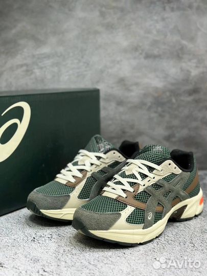 Asics Gel-1130 X Hal Studios