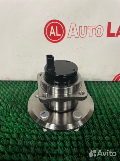 Ступичный узел задний Toyota Premio ZZT240 1ZZ-FE