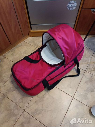 Коляска и переноска в коляску