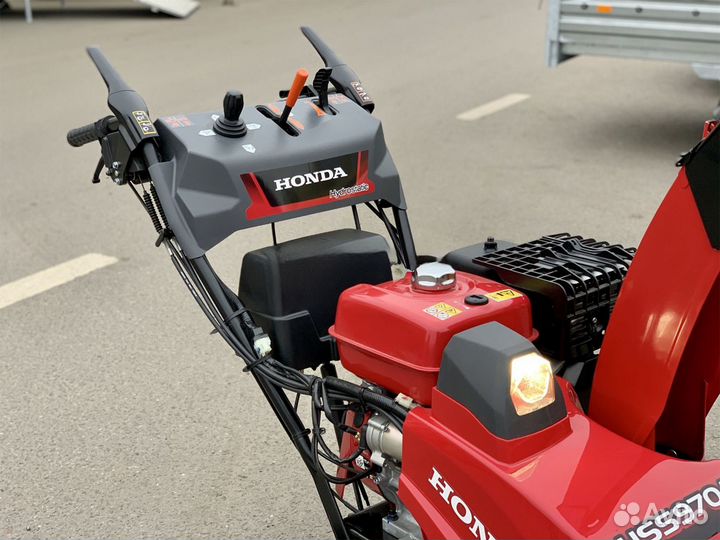 Снегоуборщик Honda Хонда HSS 970A ET 8.6 лс