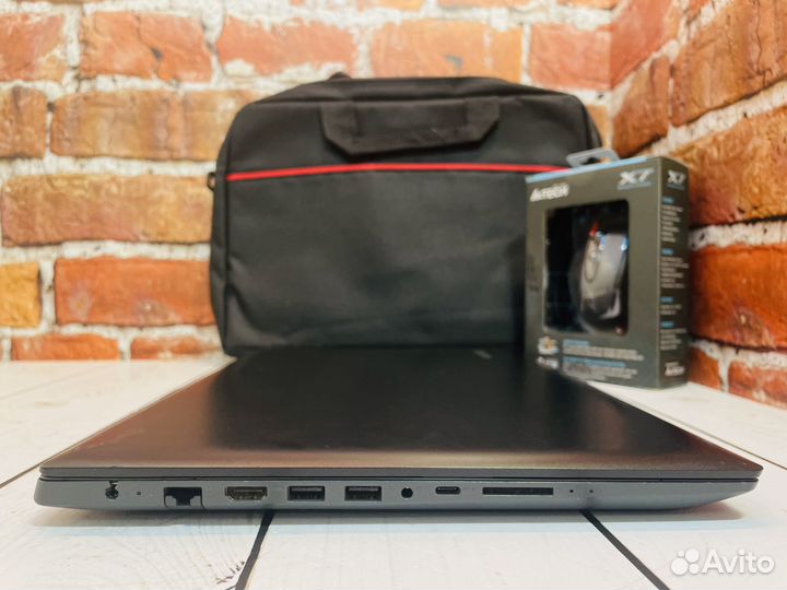 Ноутбук Lenovo