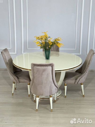 Стол и стулья от производителя. В наличии