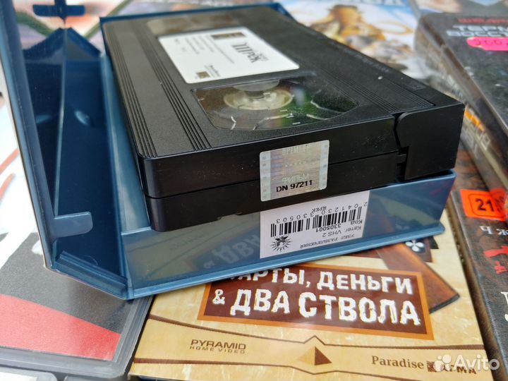 Культовые фильмы на VHS