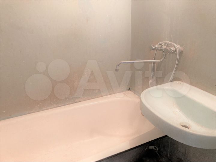 2-к. квартира, 50 м², 9/10 эт.