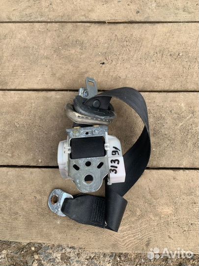 Ремень безопасности срс задний Toyota Highlander 2