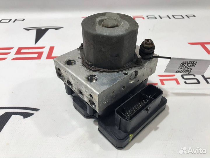 Блок ABS Tesla Model S 2015 6006363-00-C