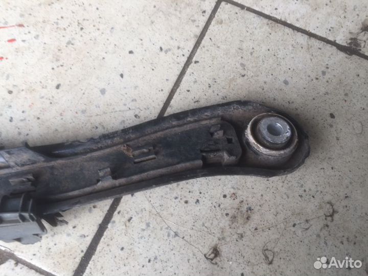 Рычаг подвески задний левый Mercedes Gls W166 3.5