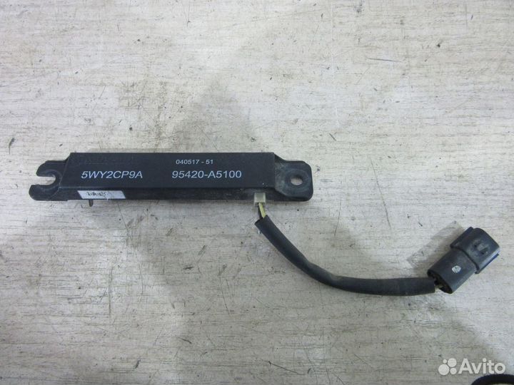 Антенна Hyundai Santa Fe (DM) c2012