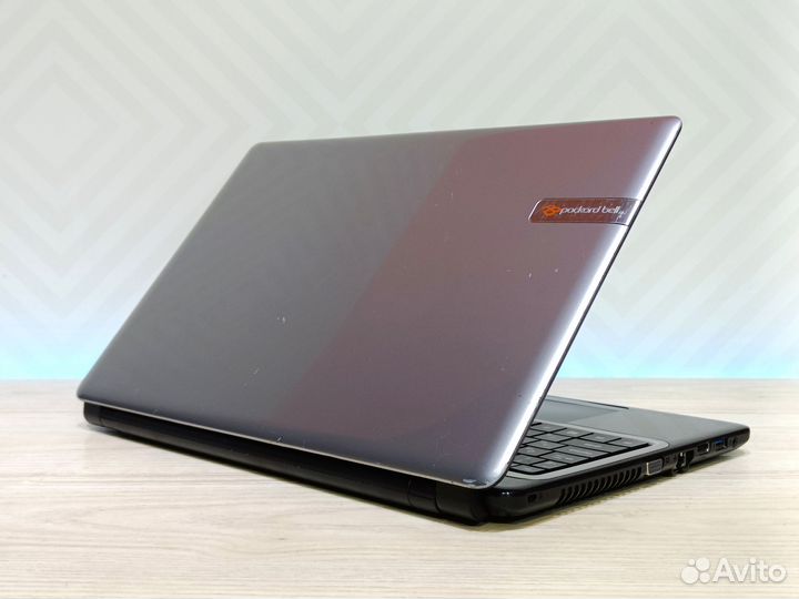 Ноутбук Packard Bell Celeron 2955/4Gb/SSD+HDD/15.6