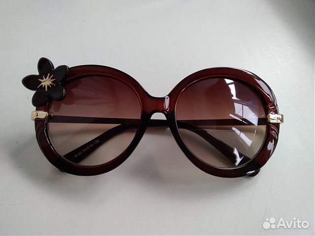 Очки солнечные