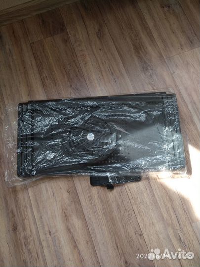 Столик для ноутбука в кровать с USB-кулером