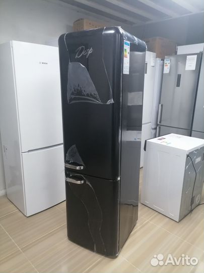 Холодильник новый черный no frost ретро космос VSA