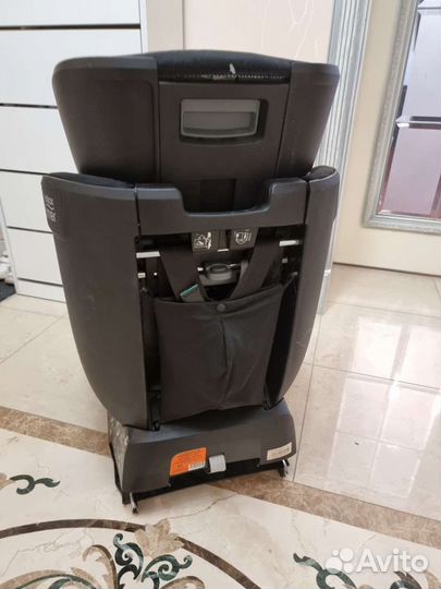 Кресло Britax Romer Advansafix IV M