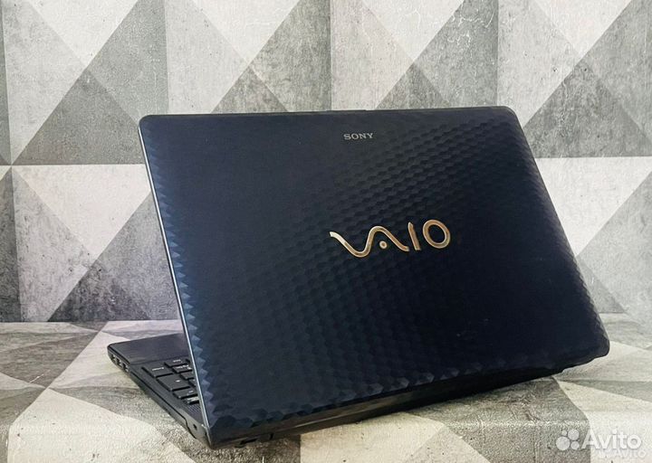 Sony Vaio Вафельный Синий Core i3/GeForce 410m