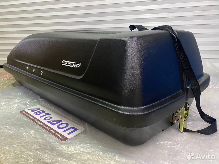 Бокс на крышу MaxBox PRO 240 (Компакт) черный