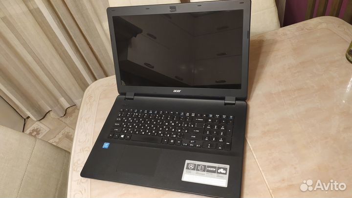 Ноутбук Acer, 4 ядра (ES1-731-P4HT)