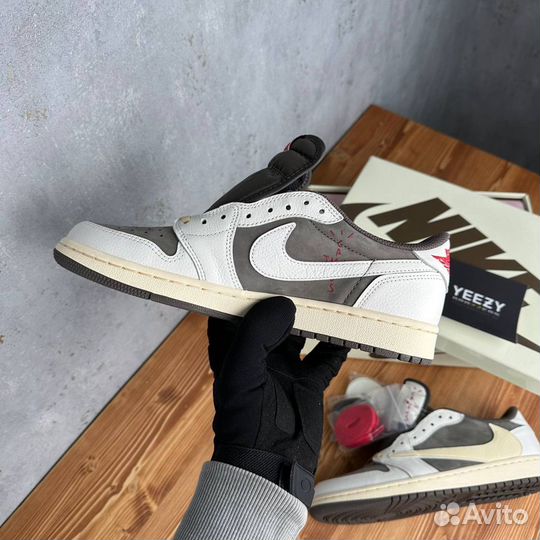 Travis Scott x Air Jordan 1 Low “Reverse Mocha”