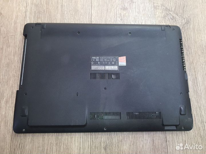 Asus X550D на разбор