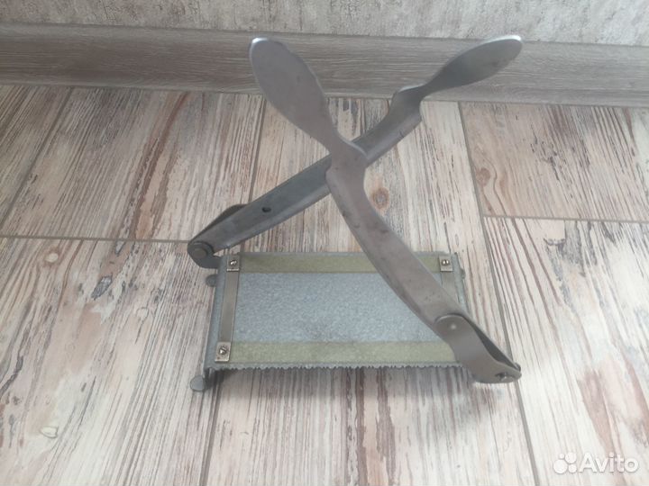 Резак для бумаги сабельный