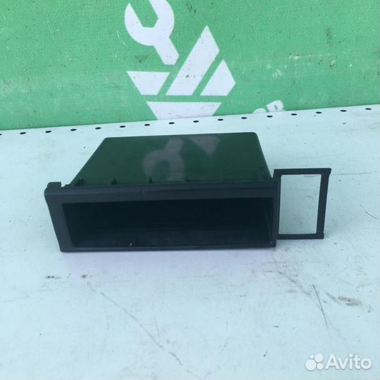 Ящик передней консоли Ауди 80 90 Б3