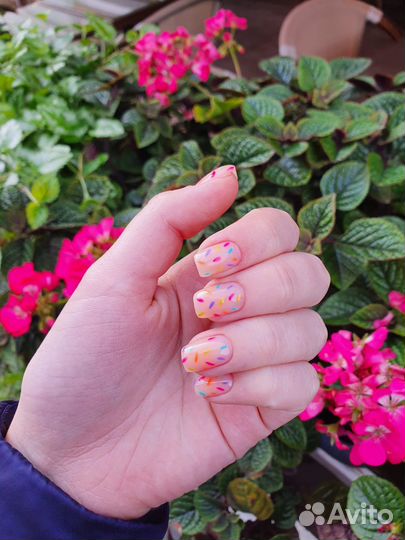 Мастер маникюра и педикюра