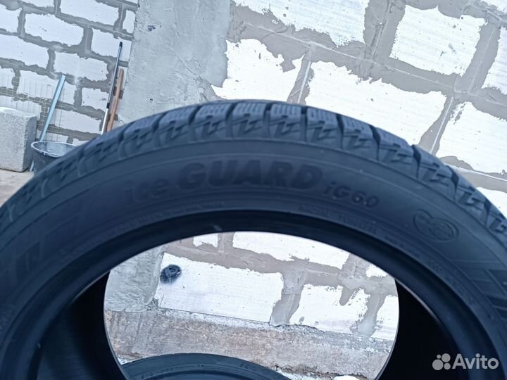 Yokohama Ice Guard IG60 215/50 R17