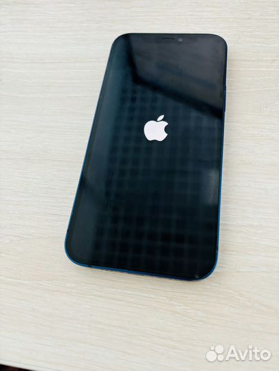 iPhone 12, 64 ГБ