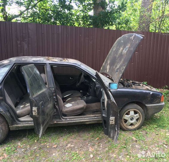 Запчасти на audi 80