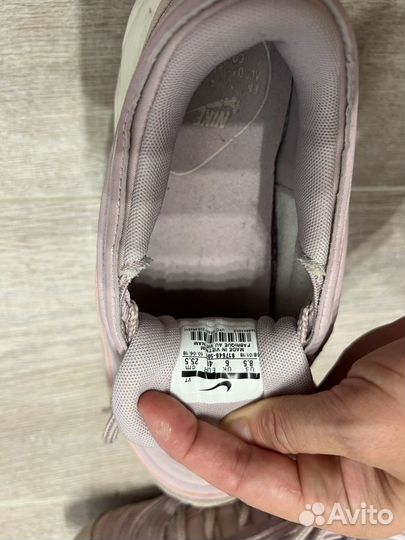 Кроссовки nike женские