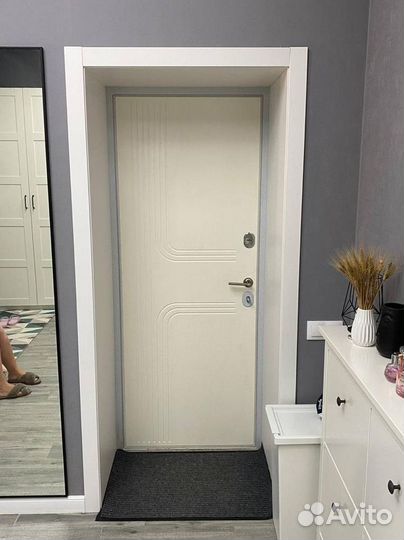 Дверь входная металлическая