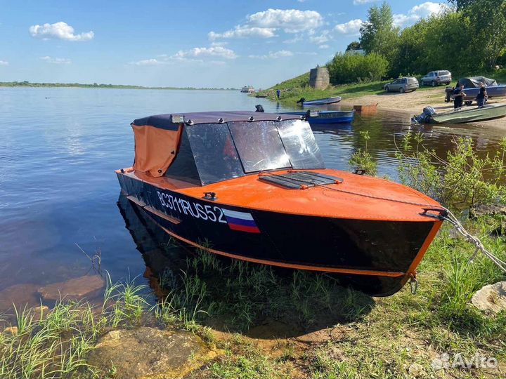 Моторная лодка Прогресс с мотором и прицепом