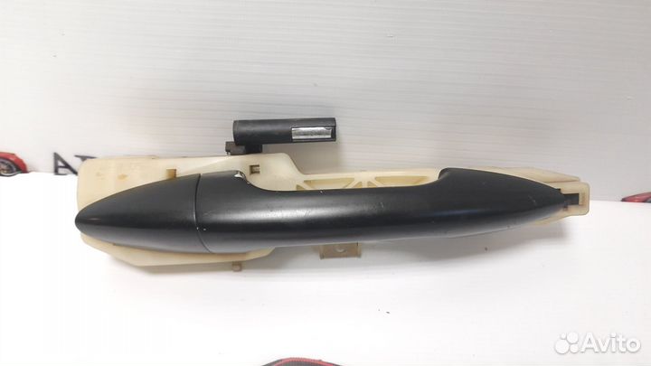 Ручка двери задней наружная правая HyundaiSolaris1