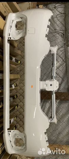 Бампер передний renault logan 2 в цвет Рено логан