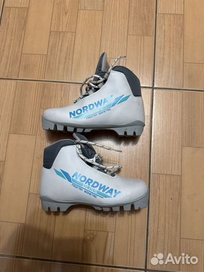 Лыжные ботинки 33 размер
