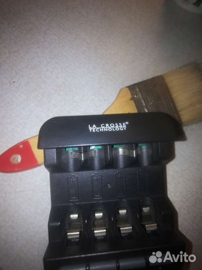 Зарядное устройство LA crosse