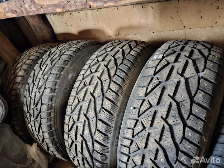 Tigar SUV Ice 215/60 R17