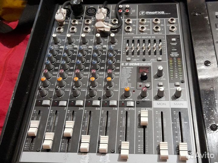 Микшерный пульт