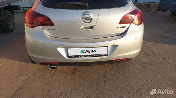 Opel Astra 1.6 AT, 2010, 170 000 км