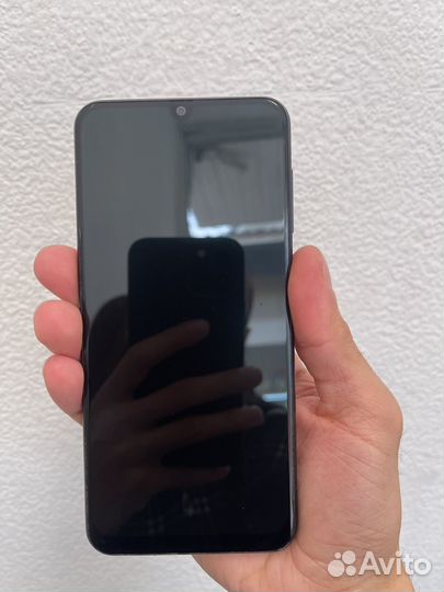 Samsung Galaxy A50, 4/64 ГБ