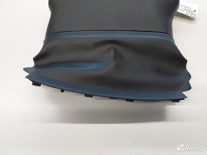 Кожух рулевой колонки Toyota Highlander GSU55L